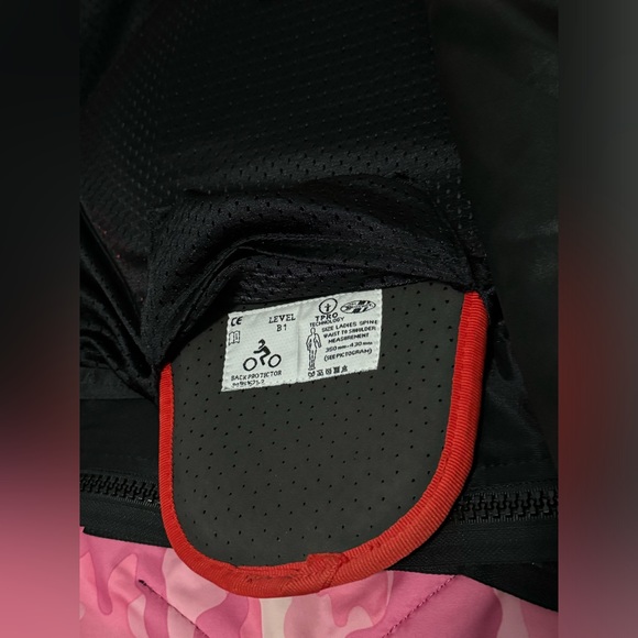 Joe Rocket Rocket Girl black soft thick leather motorcycle jacket with armor - Picture 5 of 10